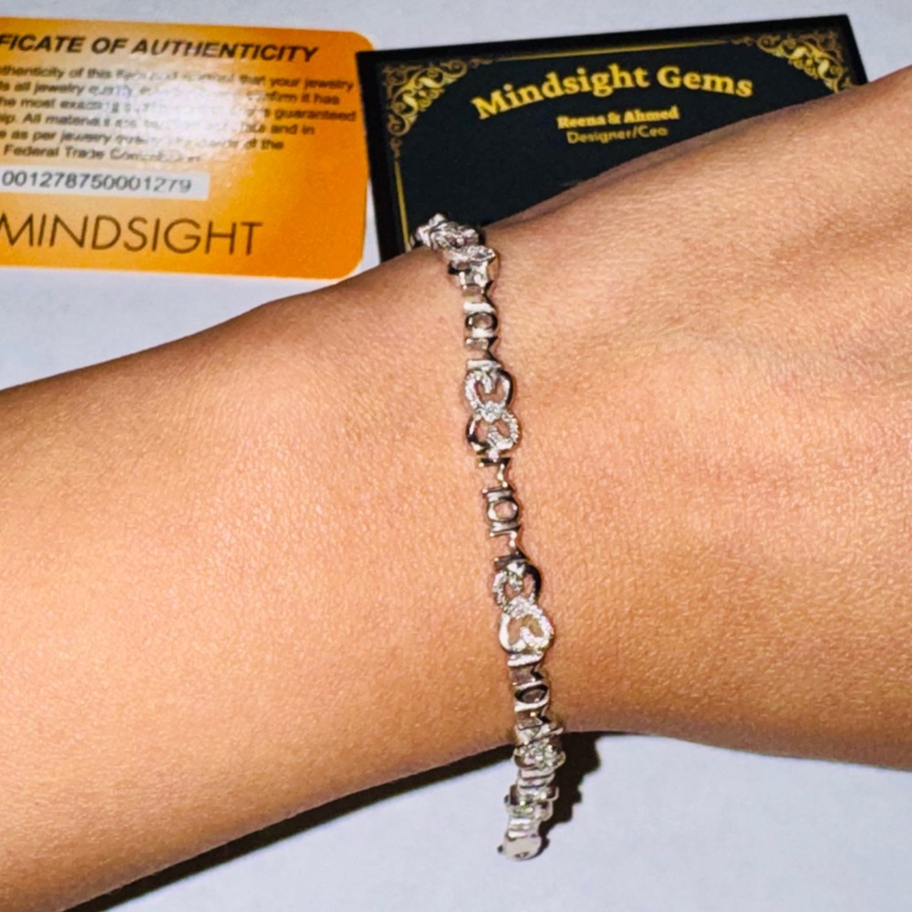 Natural Diamond Heart Mom bracelet, Mothers day gift, Real diamond bracelet gift - Picture 1 of 6